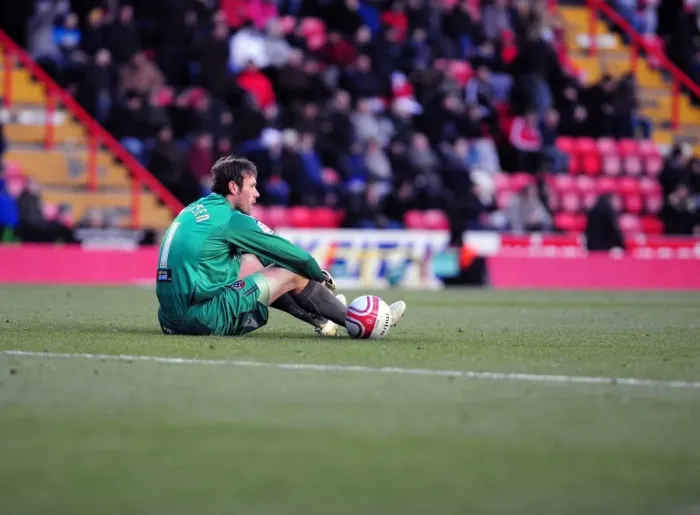 Framed Print : Steve Simonsen of Sheffield United Saves at Ashton Gate, Bristol City vs Sheffield United, Championship Football Match, 27 / 11 / 2010 Framed Print : Steve Simonsen of Sheffield United Saves at Ashton Gate, Bristol City vs Sheffield United, Championship Football Match, 27 / 11 / 2010