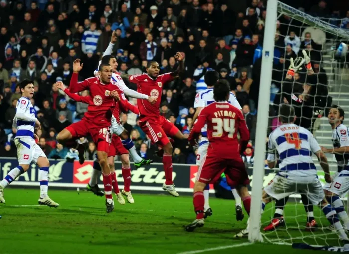 Framed Print : Steven Caulker Scores Dramatic Last-Minute Equalizer for Bristol City vs. QPR, Championship (03 / 01 / 2011) Framed Print : Steven Caulker Scores Dramatic Last-Minute Equalizer for Bristol City vs. QPR, Championship (03 / 01 / 2011)