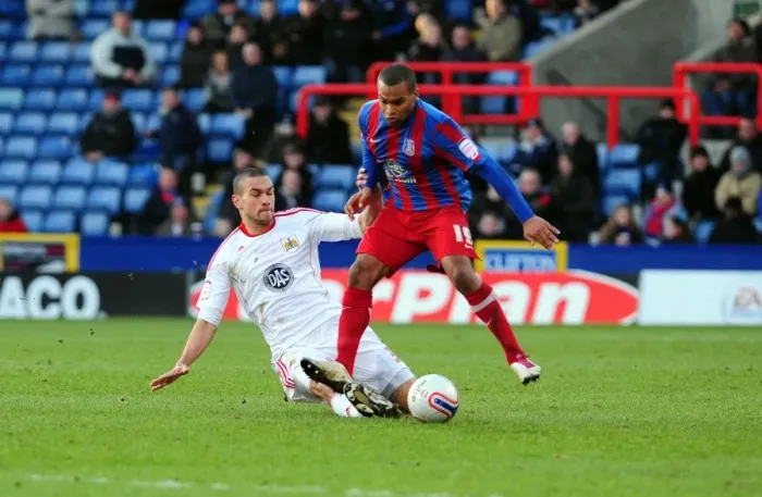 Framed Print : Steven Caulker vs. Jermain Easter: Intense Tackle in Championship Clash between Crystal Palace and Bristol City (22 / 01 / 2011)