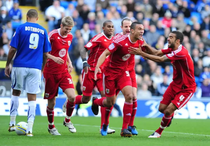 Framed Print : Steven Caulker's Goal: Bristol City Leads 1-0 Against Cardiff City, Npower Championship 2010 Framed Print : Steven Caulker's Goal: Bristol City Leads 1-0 Against Cardiff City, Npower Championship 2010