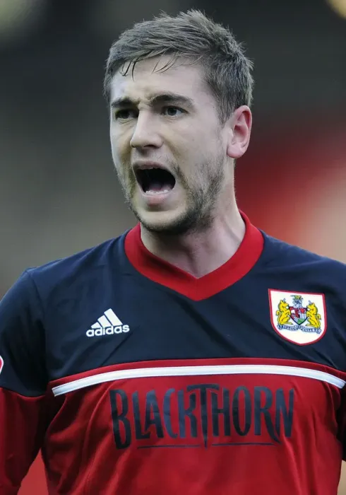 Framed Print : Steven Davies in Action: Bristol City vs Ipswich Town, Npower Championship, January 2013 Framed Print : Steven Davies in Action: Bristol City vs Ipswich Town, Npower Championship, January 2013
