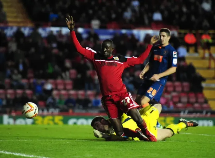 Framed Print : Steven Davies Scores Penalty for Bristol City after Albert Adomah Foul by Matthew Gilks (Championship Match, November 2012) Framed Print : Steven Davies Scores Penalty for Bristol City after Albert Adomah Foul by Matthew Gilks (Championship Match, November 2012)