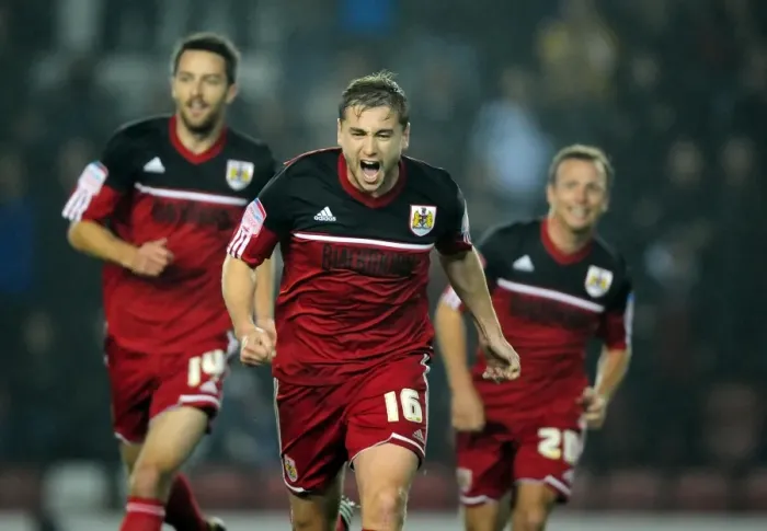 Framed Print : Steven Davies Stunning Championship Goal for Bristol City: A Moment to Remember (Bristol City v Burnley)
