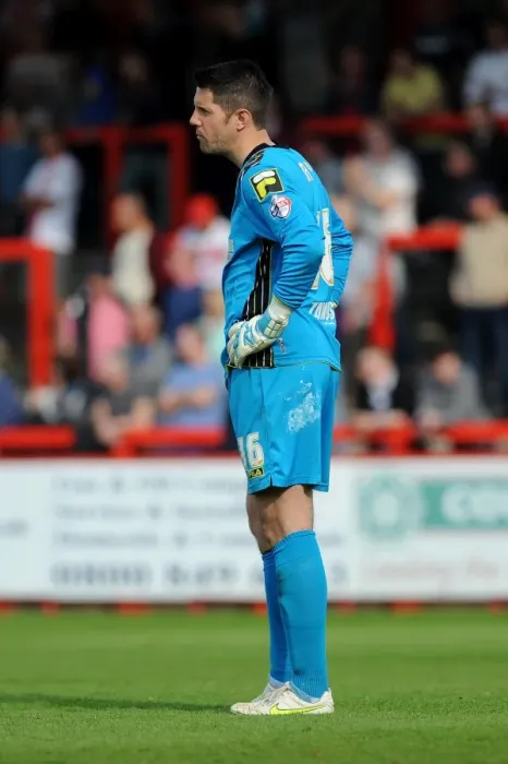 Framed Print : Stevenage's Chris Day in Despair as Bristol City Secures Promotion, Relegating Stevenage Framed Print : Stevenage's Chris Day in Despair as Bristol City Secures Promotion, Relegating Stevenage