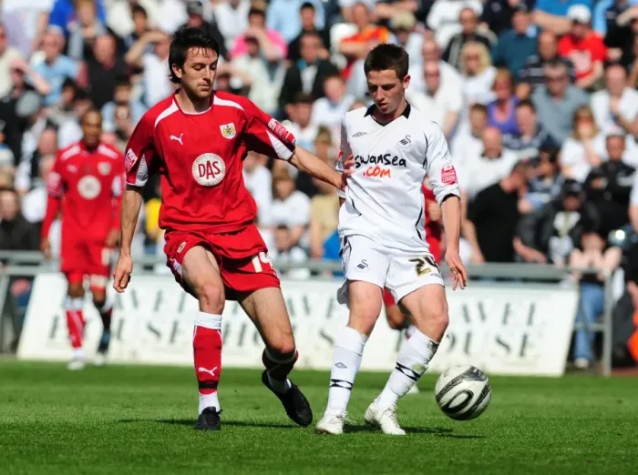Framed Print : The Swans and Robins Clash: A Football Rivalry - Swansea vs. Bristol City, Season 08-09 Framed Print : The Swans and Robins Clash: A Football Rivalry - Swansea vs. Bristol City, Season 08-09