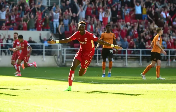 Framed Print : Tammy Abraham's Double: Bristol City's Champion Performance Against Wolverhampton Wanderers, 2017