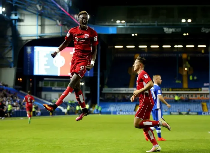 Framed Print : Tammy Abraham's Strike: Bristol City's First Goal in Sheffield Wednesday Championship Clash (September 13, 2016)