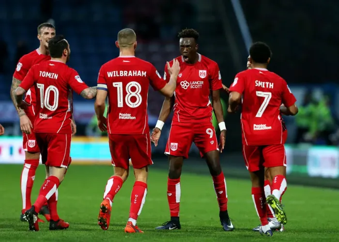 Framed Print : Tammy Abraham's Thrilling Equalizer: Huddersfield Town vs. Bristol City (10-12-2016)