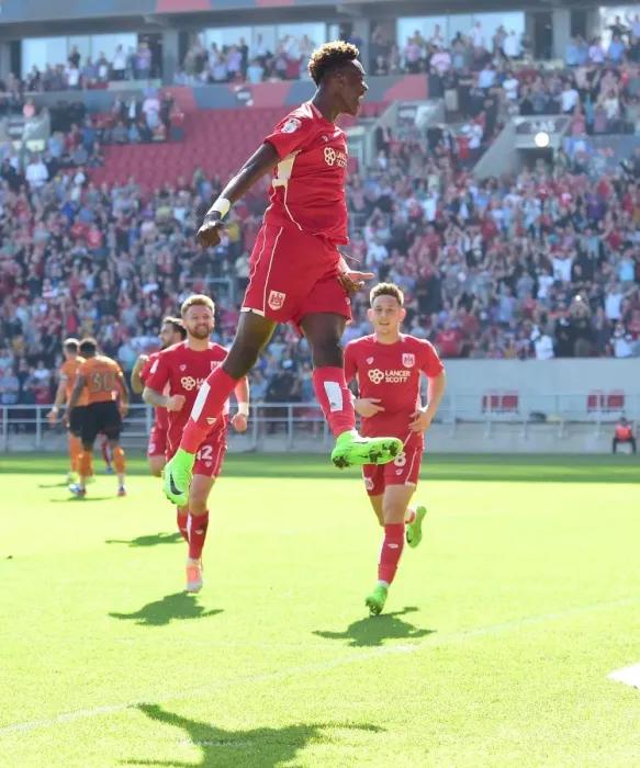 Framed Print : Tammy Abraham's Thrilling Goal: Historic Upset - Bristol City Stuns Wolverhampton Wanderers (08-04-2017)