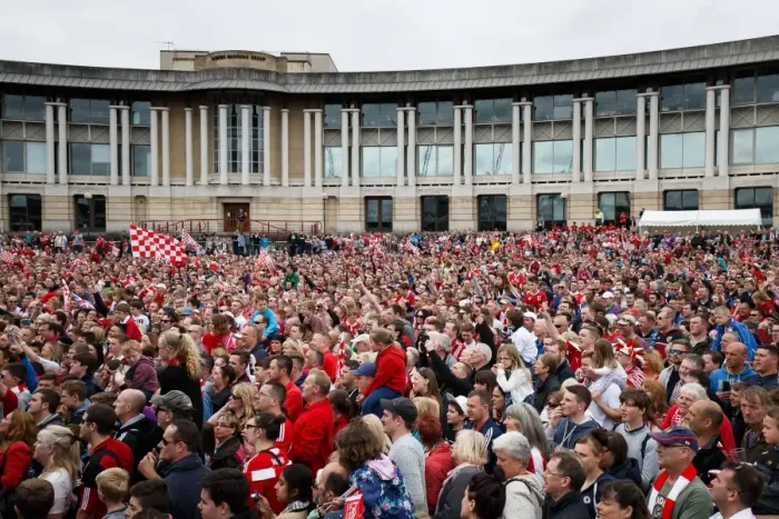 Framed Print : Thousands Celebrate: Bristol City's Double Title Victory Parade in Lloyds Amphitheatre