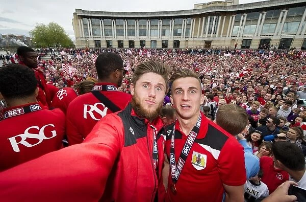 Thousands Gather for Unforgettable Bristol City Celebration: Players Joe Bryan and Wes Burns Connect with Fans