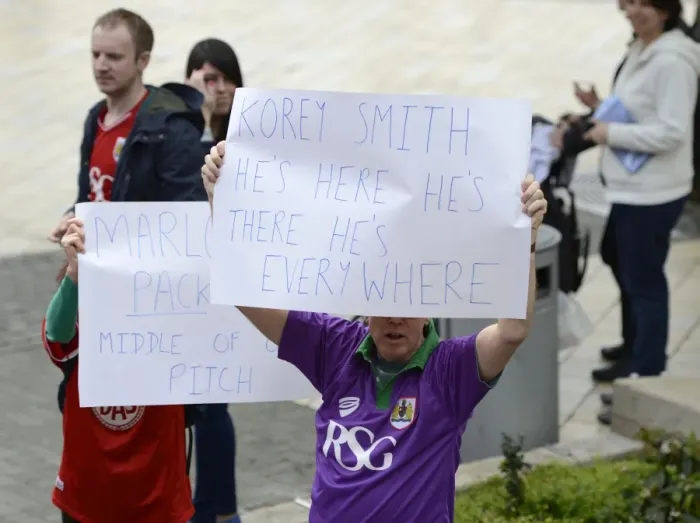 Framed Print : Thousands Gather for Unforgettable Bristol City Welcome-Home Celebration (04 / 05 / 2015) Framed Print : Thousands Gather for Unforgettable Bristol City Welcome-Home Celebration (04 / 05 / 2015)