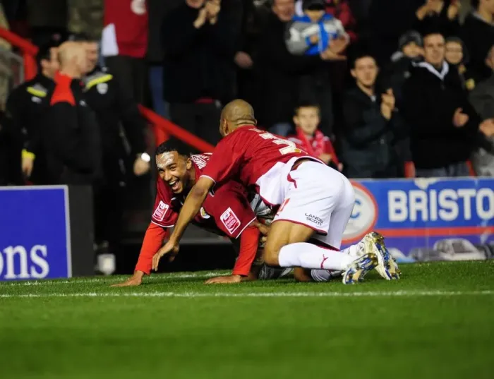 Framed Print : Thrilling Championship Goal: Nicky Maynard's Stunner for Bristol City vs Barnsley (23 / 03 / 2010) Framed Print : Thrilling Championship Goal: Nicky Maynard's Stunner for Bristol City vs Barnsley (23 / 03 / 2010)
