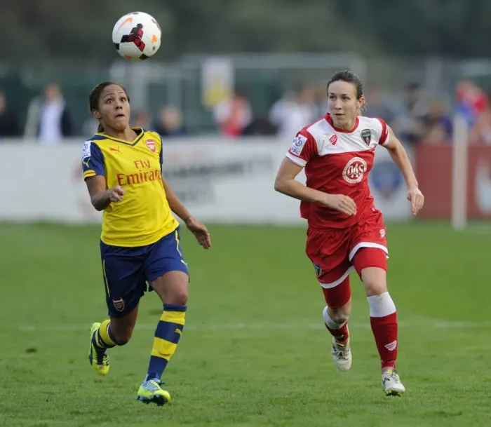 Framed Print : Thrilling FA WSL Moment: Corinne Yorston Chases Down Alex Scott