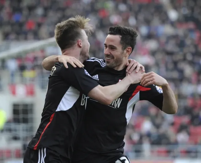 Framed Print : Thrilling Goal Celebration: Elliott and Cunningham's Unforgettable Moment (Bristol City vs Rotherham United, 2014)
