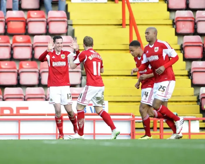 Framed Print : Thrilling Goal: Greg Cunningham's Stunner for Bristol City vs. Stevenage in Sky Bet League One