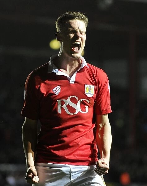 Thrilling Goal: Matt Smith Scores for Bristol City in Sky Bet League One