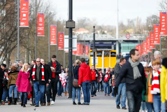 Framed Print : Thrilling Johnstones Paint Trophy Final: Fans in Action at Wembley - Bristol City vs Walsall Framed Print : Thrilling Johnstones Paint Trophy Final: Fans in Action at Wembley - Bristol City vs Walsall