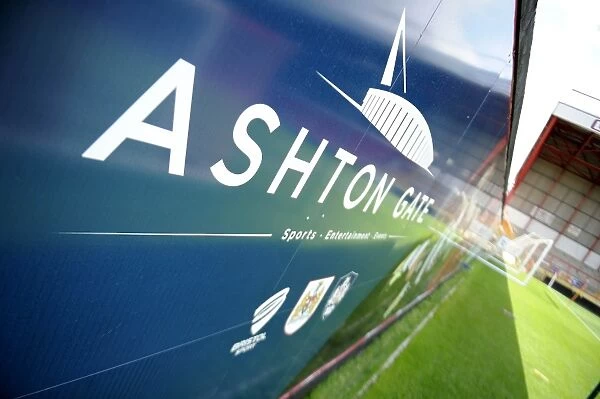 Thrilling League One Clash: Bristol City vs Colchester United at Ashton Gate