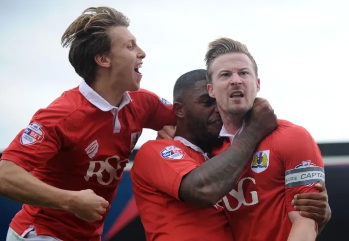 Framed Print : Thrilling Moment: Wade Elliott's Goal Celebration for Bristol City vs MK Dons, September 2014 Framed Print : Thrilling Moment: Wade Elliott's Goal Celebration for Bristol City vs MK Dons, September 2014