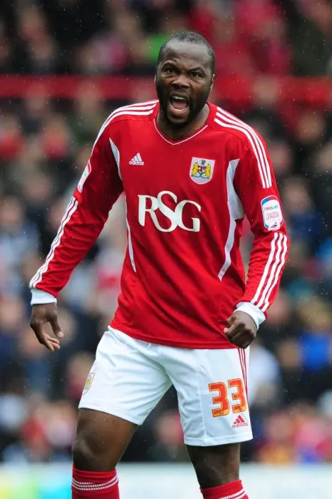 Framed Print : Thrilling Moments: Andre Amougou in Action for Bristol City vs Coventry City (April 9, 2012)