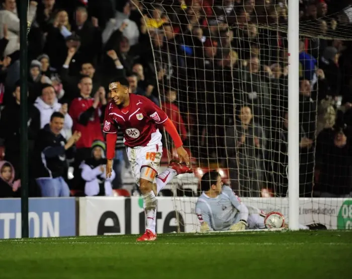 Framed Print : Thrilling Nicky Maynard Goal Celebration: Bristol City vs Barnsley (Championship, 23 / 03 / 2010) Framed Print : Thrilling Nicky Maynard Goal Celebration: Bristol City vs Barnsley (Championship, 23 / 03 / 2010)