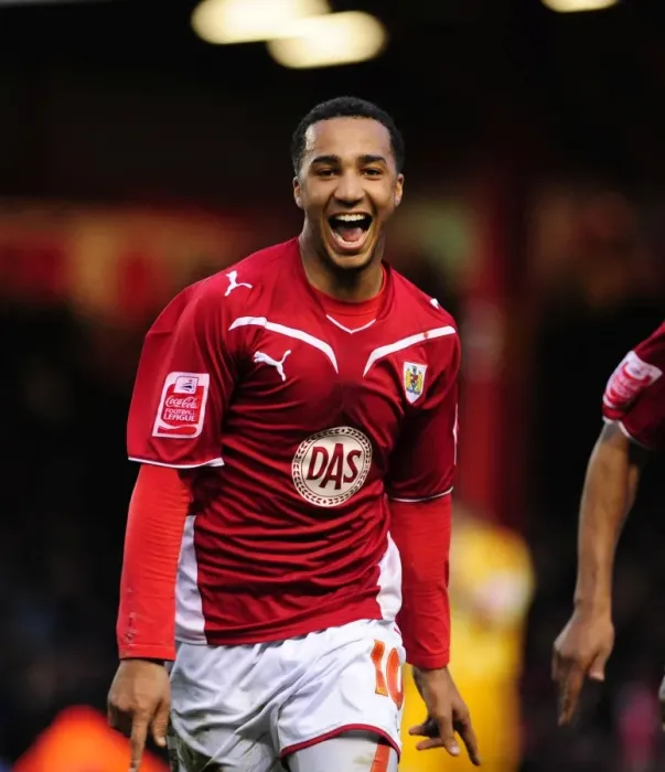 Framed Print : Thrilling Nicky Maynard Goal Celebration: Bristol City vs Newcastle United, Championship 2010