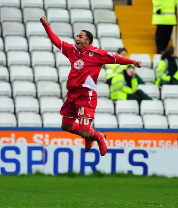 Framed Print : Thrilling Nicky Maynard Goal Celebration: Championship Showdown (2010) - Sheffield Wednesday vs. Bristol City