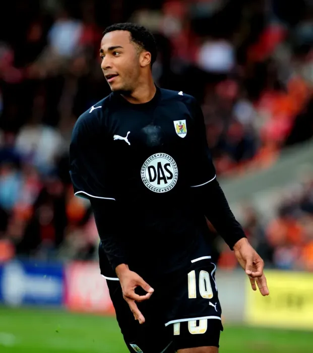 Framed Print : Thrilling Nicky Maynard Goal Celebration: Championship Showdown - Blackpool vs. Bristol City (2010)
