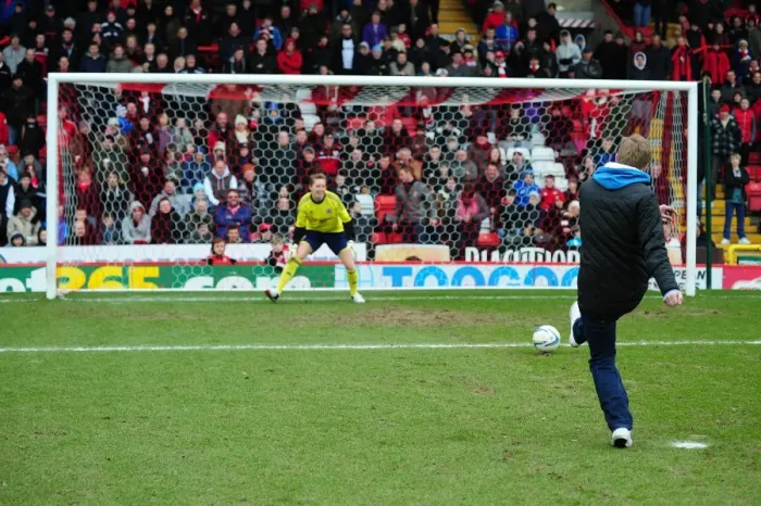 Framed Print : Thrilling Npower Championship Showdown: Penalty Shootout Between Bristol City and Sheffield Wednesday (01 / 04 / 2013) Framed Print : Thrilling Npower Championship Showdown: Penalty Shootout Between Bristol City and Sheffield Wednesday (01 / 04 / 2013)