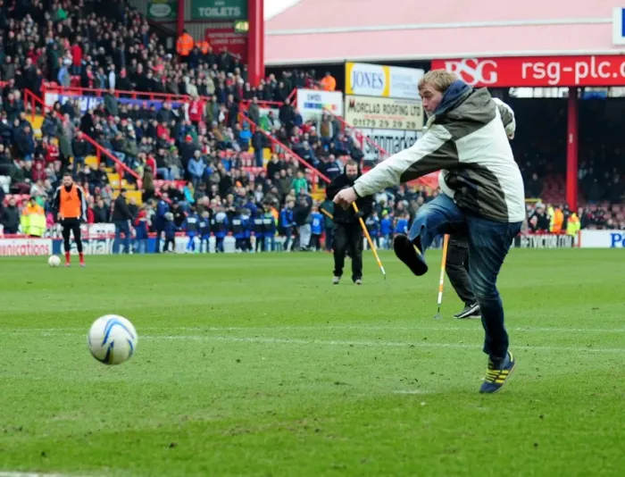 Framed Print : Thrilling Penalty Shootout: Bristol City vs Sheffield Wednesday at Ashton Gate, 2013