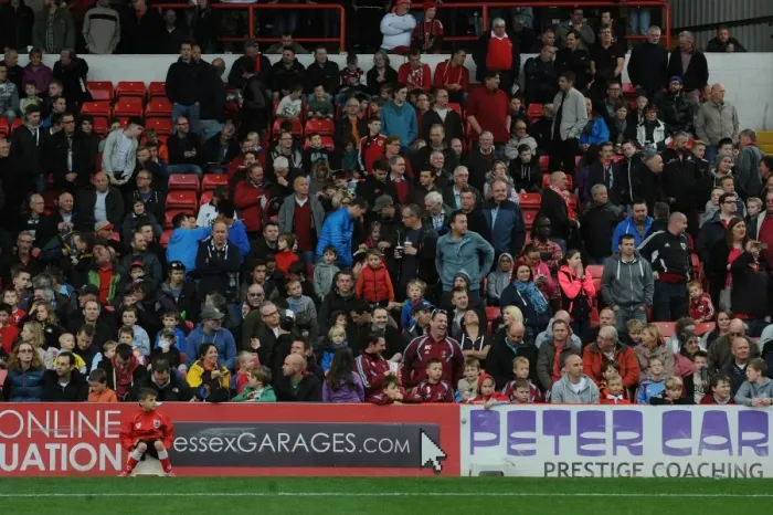 Framed Print : Thrilling Rivalry: Bristol City vs Oldham Athletic at Ashton Gate, 1st November 2014 - Sky Bet League One Framed Print : Thrilling Rivalry: Bristol City vs Oldham Athletic at Ashton Gate, 1st November 2014 - Sky Bet League One