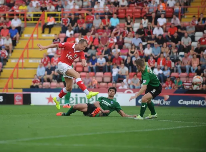 Framed Print : Thundering Shot: Wilbraham's Stunner for Bristol City vs Scunthorpe United, September 6, 2014 Framed Print : Thundering Shot: Wilbraham's Stunner for Bristol City vs Scunthorpe United, September 6, 2014