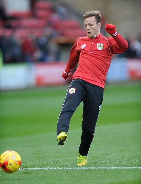 Todd Kane in Action: Swindon Town vs. Bristol City, League One Football Match, November 2014
