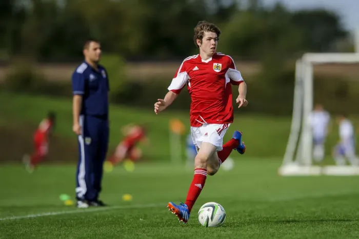 Framed Print : Tom Fry in Action: Bristol City U18 vs Brighton & Hove Albion U18, October 5, 2013 Framed Print : Tom Fry in Action: Bristol City U18 vs Brighton & Hove Albion U18, October 5, 2013