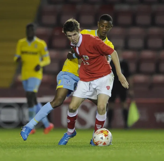 Framed Print : Tom Fry in Action: Bristol City U21s vs Crystal Palace U21s at Ashton Gate Framed Print : Tom Fry in Action: Bristol City U21s vs Crystal Palace U21s at Ashton Gate