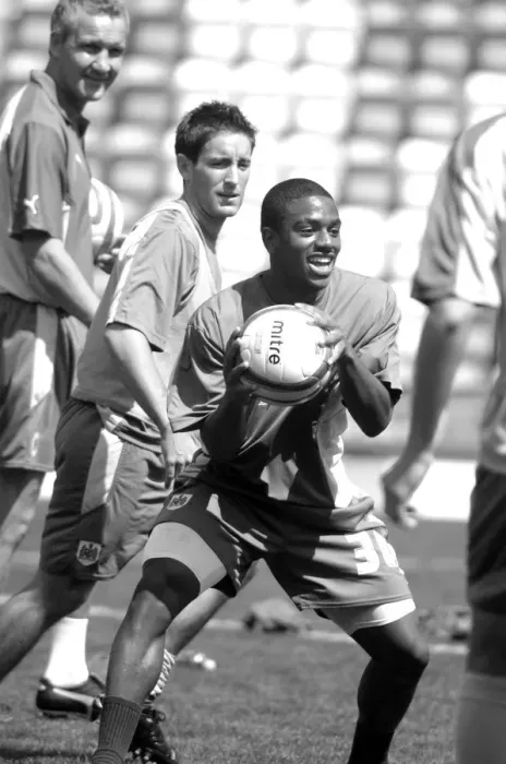 Framed Print : Tristan Plummer: Training Intensity at Bristol City FC (2007-2008)