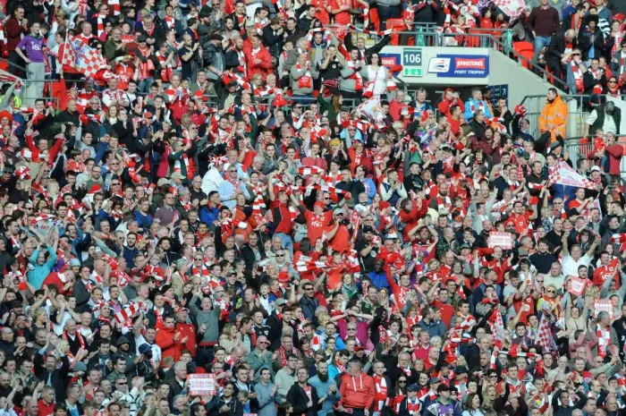 Framed Print : Triumphant Moment: Bristol City FC Wins Johnstone's Paint Trophy at Wembley Stadium (2015)