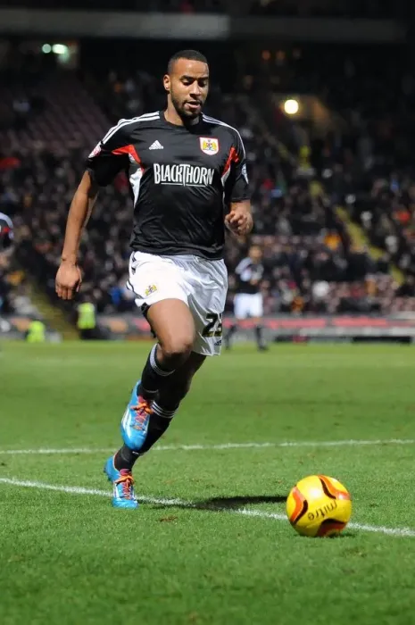Framed Print : Tyrone Barnett Makes Debut: Bristol City vs Bradford City, January 2014 Framed Print : Tyrone Barnett Makes Debut: Bristol City vs Bradford City, January 2014