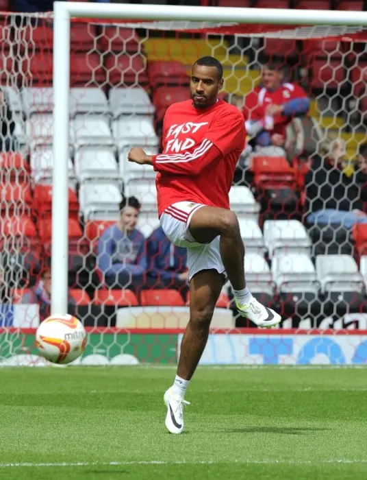 Framed Print : Tyrone Barnett's Thrilling Goal: Bristol City Secures Victory Against Crewe in Sky Bet League One (2014) Framed Print : Tyrone Barnett's Thrilling Goal: Bristol City Secures Victory Against Crewe in Sky Bet League One (2014)