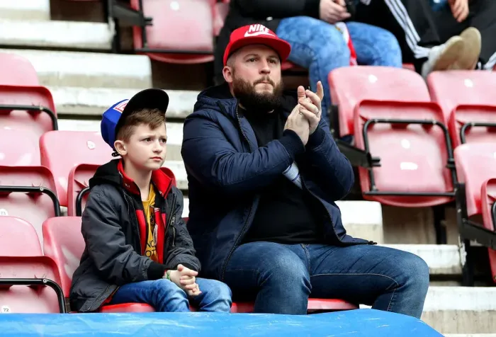 Framed Print : Unwavering Passion of Bristol City Fans at Wigan Athletic's Championship Match, November 2017