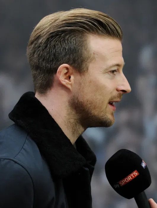 Framed Print : Wade Elliott of Bristol City Interviewed at Cabot Circus during Johnstones Paint Trophy Match Framed Print : Wade Elliott of Bristol City Interviewed at Cabot Circus during Johnstones Paint Trophy Match