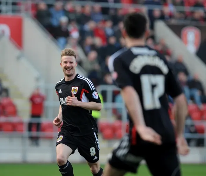 Framed Print : Wade Elliott's Euphoric Goal Celebration: A Standout Moment in Rotherham United vs. Bristol City (March 29, 2014)