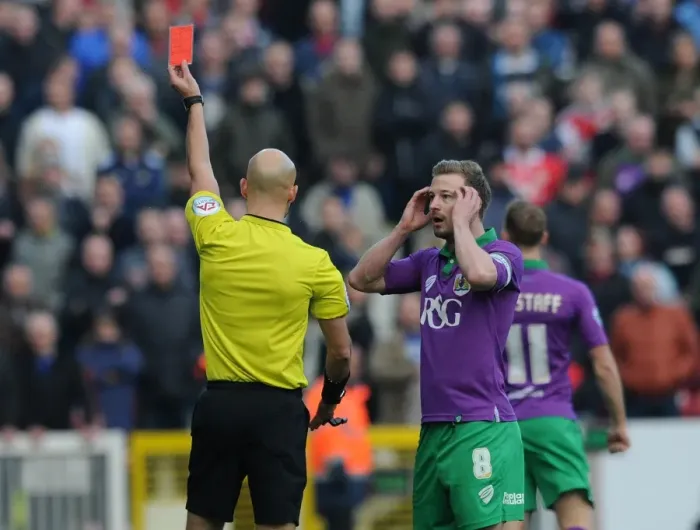 Framed Print : Wade Elliott's Red Card: Swindon Town vs. Bristol City, 15th November 2014 Framed Print : Wade Elliott's Red Card: Swindon Town vs. Bristol City, 15th November 2014