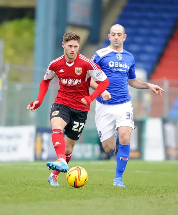 Framed Print : Wes Burns in Action: Oldham Athletic vs. Bristol City (February 2014) Framed Print : Wes Burns in Action: Oldham Athletic vs. Bristol City (February 2014)