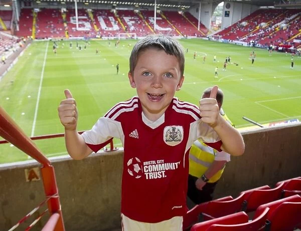 Young Bristol City Fan's Excitement at First League One Match: Sheffield United vs. Bristol City at Bramall Lane (09.08.2014)