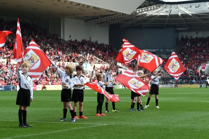Framed Print : Young Flag Bearers of Portishead Town FC at Bristol City vs. Reading, 2015 Framed Print : Young Flag Bearers of Portishead Town FC at Bristol City vs. Reading, 2015