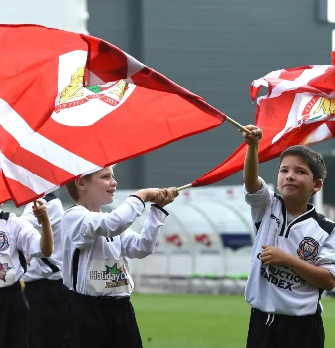 Framed Print : Young Flag Bearers of Portishead Town FC at Bristol City vs. Reading