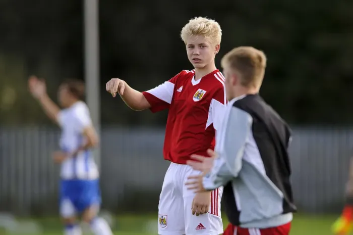 Framed Print : Young Footballers Gear Up: Bristol City vs Brighton & Hove Albion U18 Clash at SGS Wise Campus