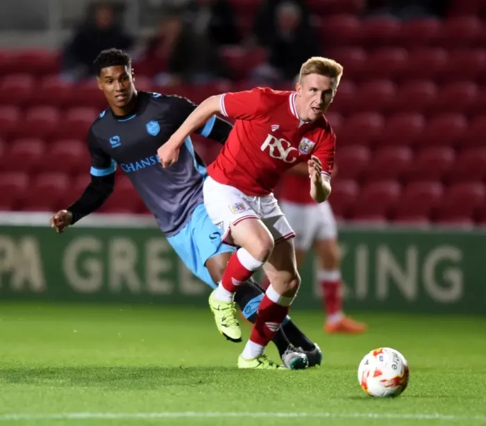 Framed Print : Young Star Connor Lemonheigh-Evans in Action for Bristol City U21 Framed Print : Young Star Connor Lemonheigh-Evans in Action for Bristol City U21
